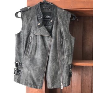 🖤 Leather Vest